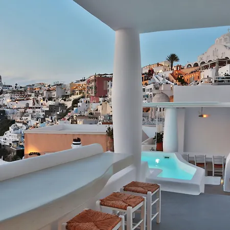 Trieris & Fira (Santorini)