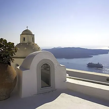 Trieris & * Fira (Santorini)