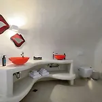 Trieris & Fira (Santorini)