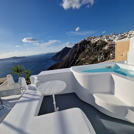 Trieris & Fira (Santorini)