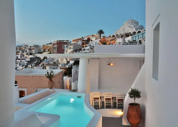 Trieris & Fira (Santorini)