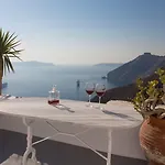 وأجنحة ترايريس ثيرا